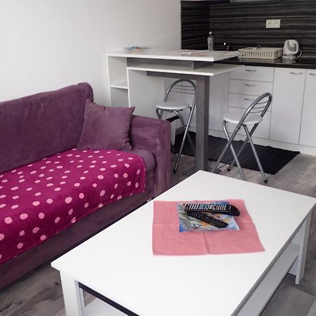 Cozy Apartment Bratislava Exterior photo